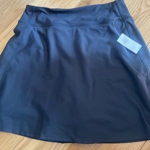 old navy navy blue tennis skirt with built in shorts